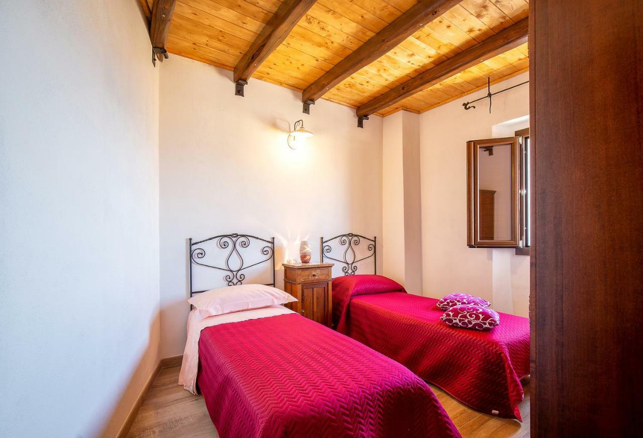 La Casa Di Nonna Monni Villa เบาเนย์ ภายนอก รูปภาพ