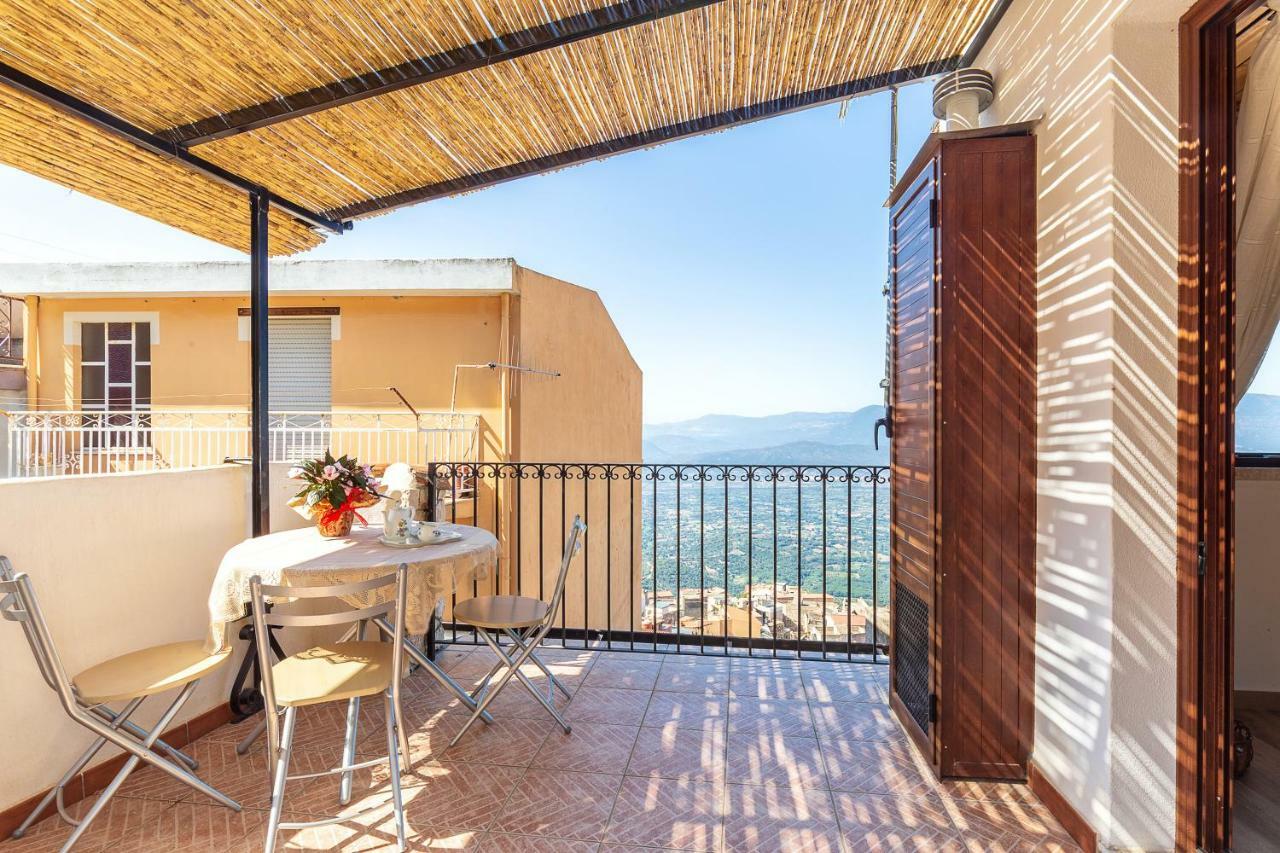 La Casa Di Nonna Monni Villa เบาเนย์ ภายนอก รูปภาพ